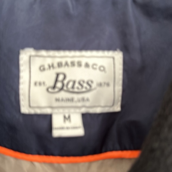 Women’s Bass Jackets (2) - Picture 3 of 6